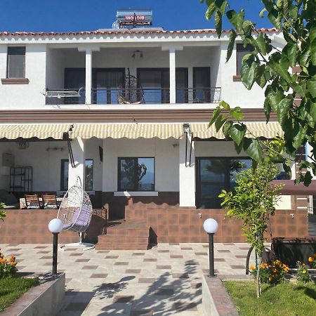 Guest House Costa 1 Karianí Buitenkant foto